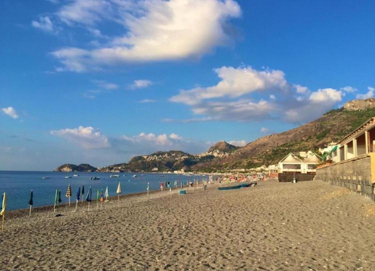 Casa Vacanze A Milorda Letojanni Εξωτερικό φωτογραφία